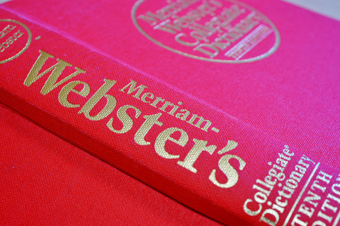Ilustrasi kamus bahasa Inggris Merriam-Webster. Foto: EQRoy/Shutterstock