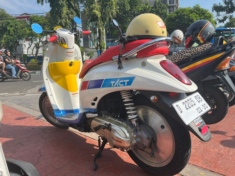 Honda Scoopy generasi pertama milik Okky di kumparan On The Road, Sabtu (13/9/2025). Foto: Fitra Andrianto/kumparan