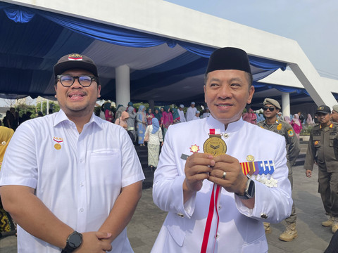 Suguhkan Bazar UMKM Terlama di RI, Karawang Pecahkan Rekor MURI. Foto: Kemensos RI