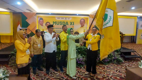 Sekar Tandjung secara aklamasi terpilih kembali menjadi Ketua DPD II Golkar Kota Solo periode 2025/2026 dalam Musyawarah Daerah (Musda) XI DPD
Partai Golkar Kota Solo di Megaland Hotel Solo, Minggu (14/9/2025). Foto: kumparan
