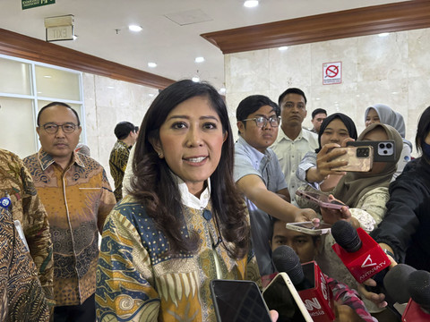 Menkomdigi, Meutya Hafid di Kompleks Parlemen, Senayan, Jakarta Pusat pada Senin (15/9/2025). Foto: Abid Raihan/kumparan