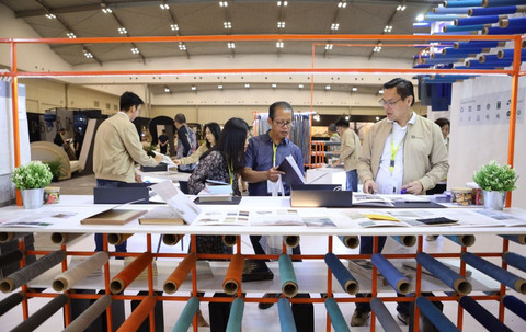 Indonesia diharapkan bisa menjadi hub industri furnitur dan manufaktur kayu di Asia Tenggara. Foto: HFMI dan Apkindo
