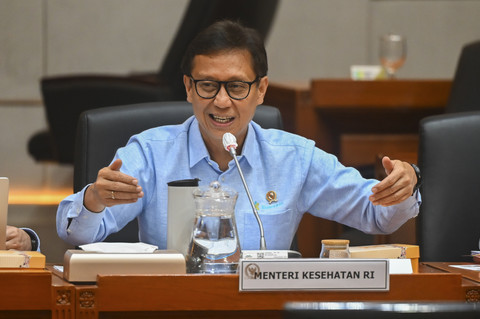 Menteri Kesehatan Budi Gunadi Sadikin memberikan paparan saat mengikuti rapat kerja bersama Komisi IX DPR di Kompleks Parlemen Senayan, Jakarta, Senin (15/9/2025). Foto: Rivan Awal Lingga/ANTARA FOTO