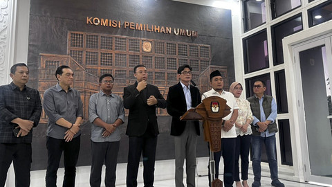 KPU konferensi pers pembatalan Keputusan KPU Nomor 731 Tahun 2025 di Kantor KPU, Menteng, Jakarta Pusat, Selasa (16/9/2025). Foto: Haya Syahira/kumparan