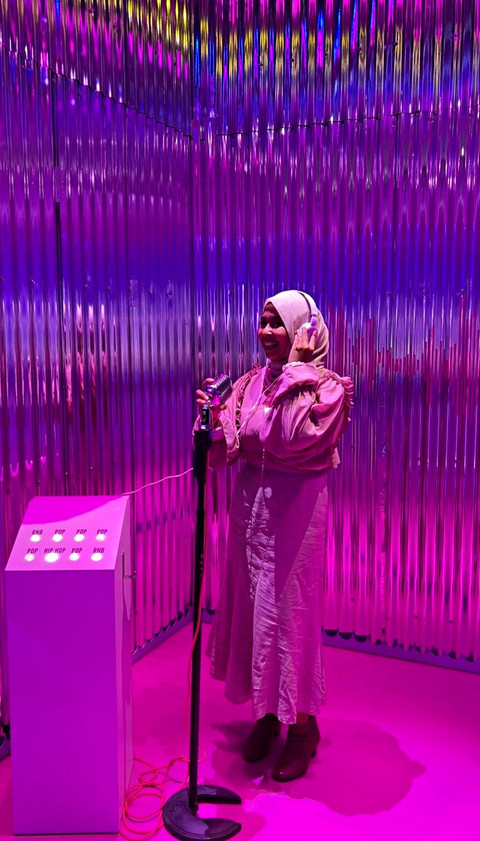 Keseruan di pameran World of Barbie: Dreams Made Here yang hadir di Agora Mall.    Foto: Naela Marcelina/kumparan