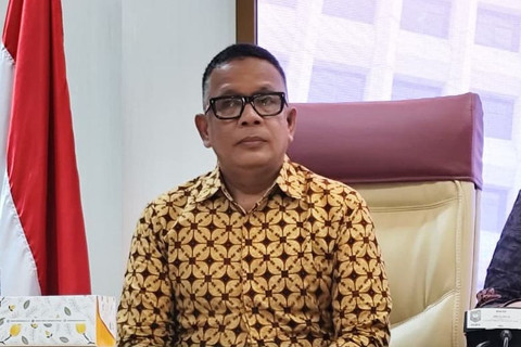 Kepala SMPN 1 Prabumulih Roni Ardiansyah di kantor Itjen Kemendagri, Jakarta, Kamis (18/9/2025). Foto: Jonathan Devin/kumparan