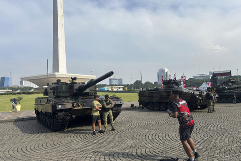 Suasana pameran alutsista dalam rangka HUT ke-80 TNI di Monas, Jakarta Pusat, Sabtu (20/9/2025). Foto: Abid Raihan/kumparan