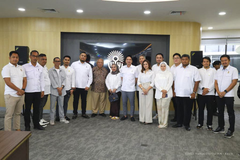 Kepala Otorita Ibu Kota Nusantara (IKN), Basuki Hadimuljono, menerima kunjungan rombongan Himpunan Pengusaha Muda Indonesia (HIPMI) Kalimantan Timur di Kantor Otorita IKN, Jumat (19/9/2025). Foto: Dok. OIKN