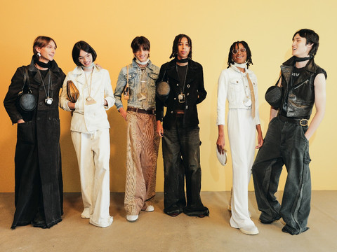 First look koleksi Coach Spring 2025 di New York Fashion Week. Foto: Coach