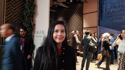 Mahasiswa Columbia University, Gloria Lamria Aritonang usai menyambut Presiden Prabowo di New York, Amerika Serikat, Sabtu (20/9).  Foto: Zamachsyari/kumparan