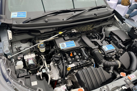 Fitur-fitur di Daihatsu Rocky Hybrid. Foto: Fitra Andrianto/kumparan