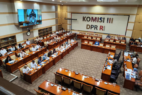 Suasana rapat dengar pendapat umum (RDPU) Komisi III DPR bersama Kementerian HAM dan Komnas HAM di Kompleks Parlemen Senayan, Jakarta, pada Senin (22/9/2025). Foto: Luthfi Humam/kumparan