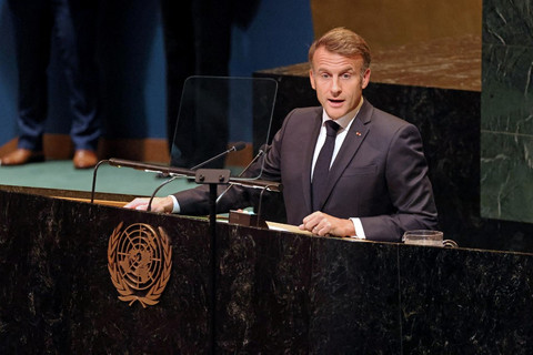 Presiden Prancis Emmanuel Macron di markas besar PBB di New York, Senin (22/9) waktu setempat. Foto: Ludovic Marin/AFP