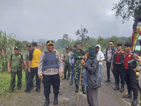 Suasana usai konflik warga dengan PT. Toba Pulp Lestari, Simalungun, Senin (22/9/2025). Foto: Dok. Humas Polres Simalungun