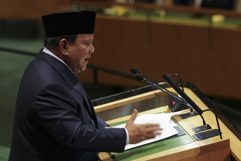 Presiden Indonesia Prabowo Subianto berpidato di Sidang Umum Perserikatan Bangsa-Bangsa ke-80 di Markas Besar PBB di New York, AS, Selasa (23/9/2025). Foto: Jeenah Moon/REUTERS