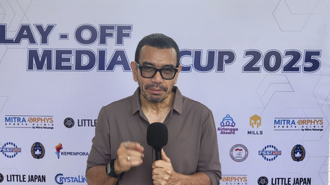 Anggota Exco PSSI, Arya Sinulingga, saat menghadiri playoff Media Cup 2025 di Jakarta Selatan, Kamis (25/9/2025). Foto: Soni Insan Bagus/kumparan