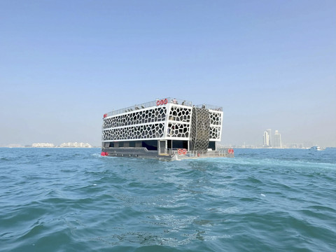 Orchid Overnight Superyacht, hotel terapung di Dubai. Foto: Orchid by Dutch Oriental