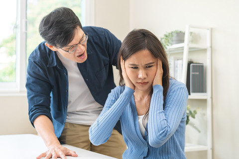 Ilustrasi pasangan bertengkar. Foto: Kmpzzz/Shutterstock