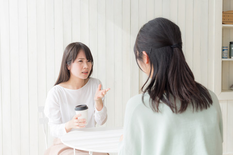 Ilustrasi Berani Menolak Ajakan Teman . Foto: polkadot_photo/Shutterstock
