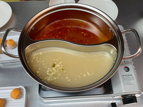  NaiNai Hot Pot di Jakarta Selatan.  Foto: Salsha Okta Fairuz/kumparan