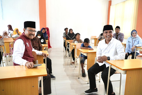 Mensos Saifullah Yusuf (Gus Ipul) meninjau Sekolah Rakyat Terpadu 51 Bangkalan, Jawa Timur. Foto: Dok. Kemensos