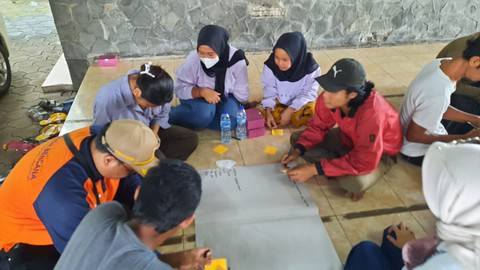 Dokumentasi Pribadi. Saat Kegiatan Pengenalan Tangguh Bencana Warga Pejaten yang dilakukan penulis bersama rekan-rekan di Prodi Hubungan Internasional Universitas Paramadina tahun 2022