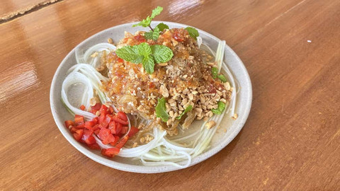 Varian hidangan ubur-ubur yang disajikan. Foto: Alycia Tracy Nabila/Hi!Pontianak