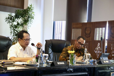 Menteri Dalam Negeri (Mendagri) Muhammad Tito Karnavian memimpin Rapat Konsinyering Rencana Kerja Anggaran (RKA) Tahun 2026 di Rancamaya, Bogor, Jawa Barat. Foto: Kemendag RI
