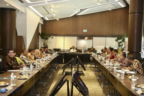 Menteri Dalam Negeri (Mendagri) Muhammad Tito Karnavian memimpin Rapat Konsinyering Rencana Kerja Anggaran (RKA) Tahun 2026 di Rancamaya, Bogor, Jawa Barat. Foto: Kemendag RI