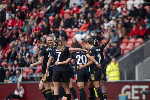 Pemain Manchester United Women merayakan gol ke gawang Liverpool. Foto: X /@ManUtdWomen