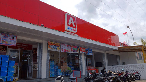 Ilustrasi gerai Alfamidi di Sulawesi Utara.