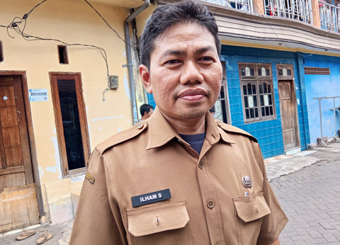 Ilham S, lurah Bongkaran Surabaya. Foto: Masruroh/Basra