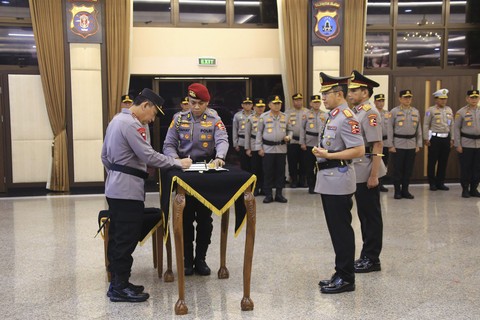 Irjen Pol Yuda Gustawan resmi menjabat sebagai Kabaintelkam Polri menggantikan Komjen Pol Dr. Akhmad Wiyagus. Foto: Dok. Istimewa