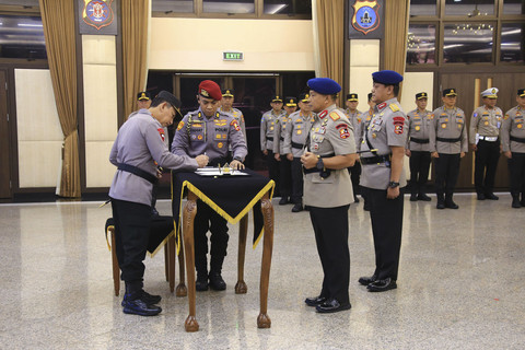 Irjen Pol Yuda Gustawan resmi menjabat sebagai Kabaintelkam Polri menggantikan Komjen Pol Dr. Akhmad Wiyagus. Foto: Dok. Istimewa