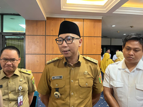 Gubernur Lampung, Rahmat Mirzani Djausal bersama Ketua Satgas MBG Lampung dan Koordinator SPPG Se-Provinsi Lampung | Foto : Eka Febriani / Lampung Geh