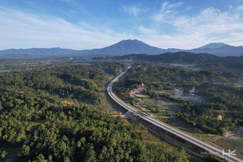 Jalan tol Padang – Sicincin sebagai bagian dari ruas Pekanbaru–Padang. Foto: Dok. Hutama Karya