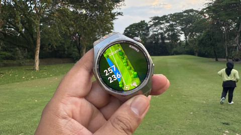 Huawei Watch GT 6 Pro. Foto: kumparan/Habib Allbi Ferdian