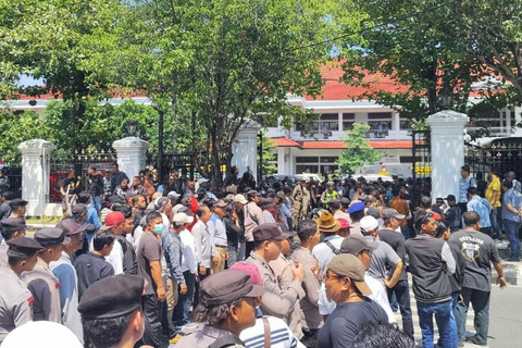 Suasana jelang Rapat Pansus Hak Angket DPRD Pati di Ruang Banggar, Kamis (2/10/2025). dok kumparan Foto: kumparan