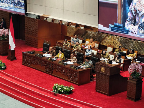 Suasana rapat paripurna ke-6 masa sidang I di Kompleks Parlemen Senayan, Jakarta, pada Kamis (2/10/2025). Foto: Luthfi Humam/kumparan