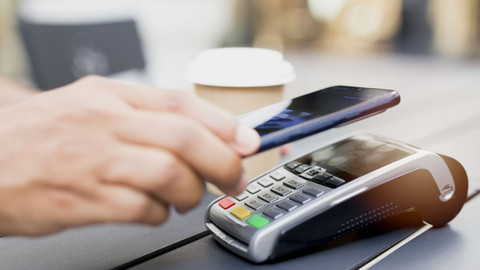 Kemudahan transaksi digital bersama BRI. Foto: Shutterstock