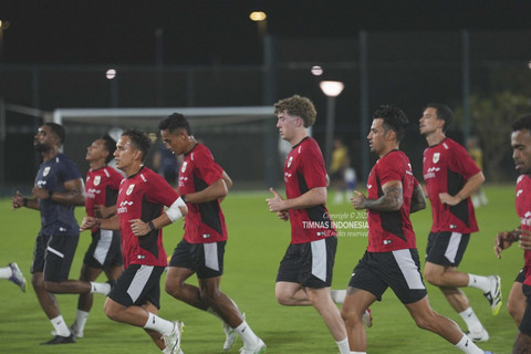 Sejumlah pemain Timnas Indonesia mengikuti sesi latihan di Arab Saudi, Jumat (3/10/2025). Foto: Dok. PSSI