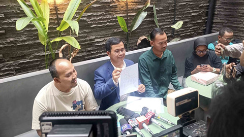 Pihak Manajemen Ashanty, Aris Maulana, dan Kuasa Hukum Indra Tarigan, Radio Dalam, Jakarta Selatan, Sabtu (4/10/2025). Foto: Giovanni/kumparan