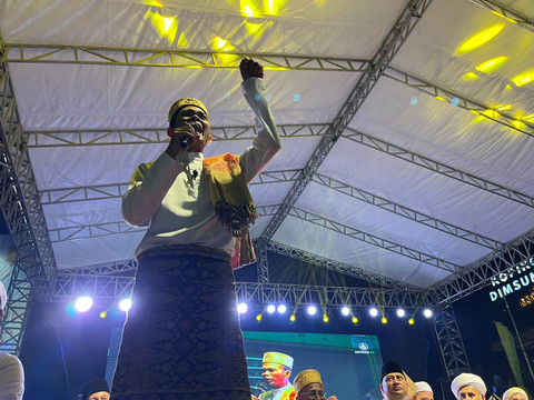 Ustadz Abdul Somad sedang memberikan ceramah di Kota Pontianak. Foto: Rabiansyah/Hi!Pontianak