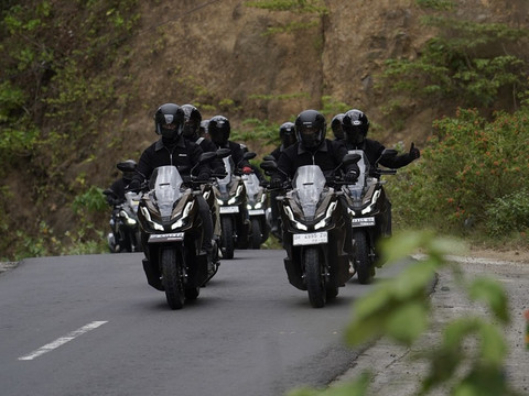 Touring di Lombok, NTB bersama Honda ADV 160 RoadSync, Sabtu (4/10/2025). Foto: Dok. Astra Honda Motor