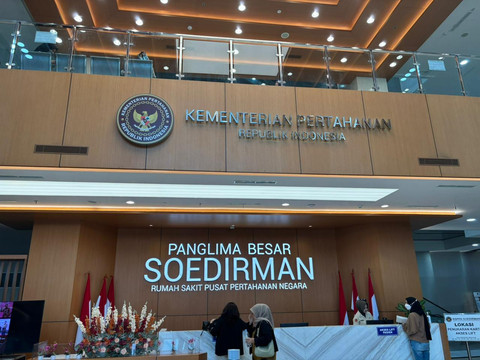 Suasana lobby Rumah Sakit Pusat Pertahanan Negara (RSPPN) Soedirman, Jakarta pada Selasa (7/10/2025).  Foto: Amira Nada Fauziyyah/kumparan
