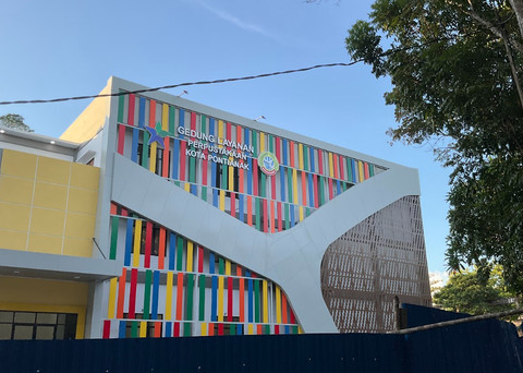 Gedung Layanan Perpustakaan Kota Pontianak yang berlokasi di Jalan Ampera. Gedung Foto: Dok. Hi!Pontianak