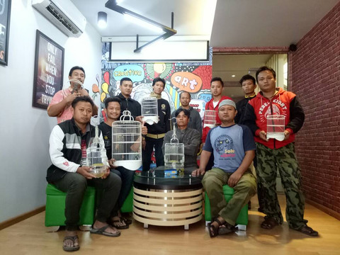 Usaha sangkar burung dan akuarium dari limbah berhasil membawa EANK Solo merambah pasar ekspor. Foto: Dok. BRI