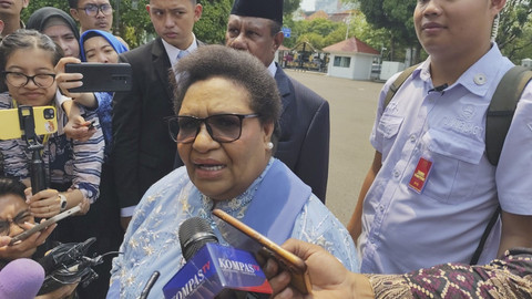 Wamendragri, Ribka Haluk, di Kompleks Istana Kepresidenan, Jakarta, Rabu (8/10/2025). Foto: Jonathan Devin/kumparan