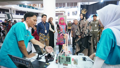 SMA Double Track Cetak 1.600 Wirausaha Muda di Jatim, Catat Rekor MURI