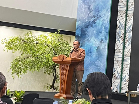 Ketua Dewan Pers Komaruddin Hidayat saat acara literasi media di Gedung Dewan Pers, Gambir, Jakarta Pusat, Kamis (9/10/2025). Foto: Nasywa Athifah/kumparan
